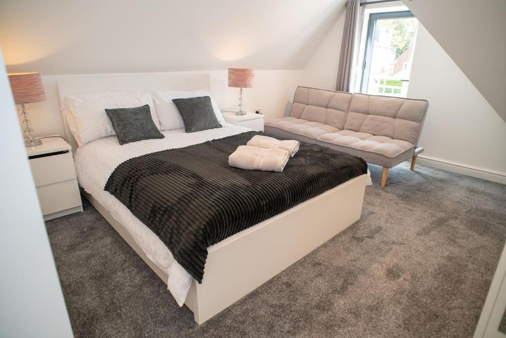 Rosey Lodge -1Bedroom Cousy Flat - Parking, Netflix, Wifi - Close To Blenheim Palace & Oxford - F5 Kidlington Ngoại thất bức ảnh
